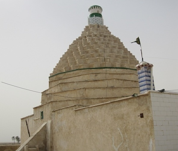 مرمت بنای تاریخی امام‌زاده زین‌العابدین شهرستان دشتی